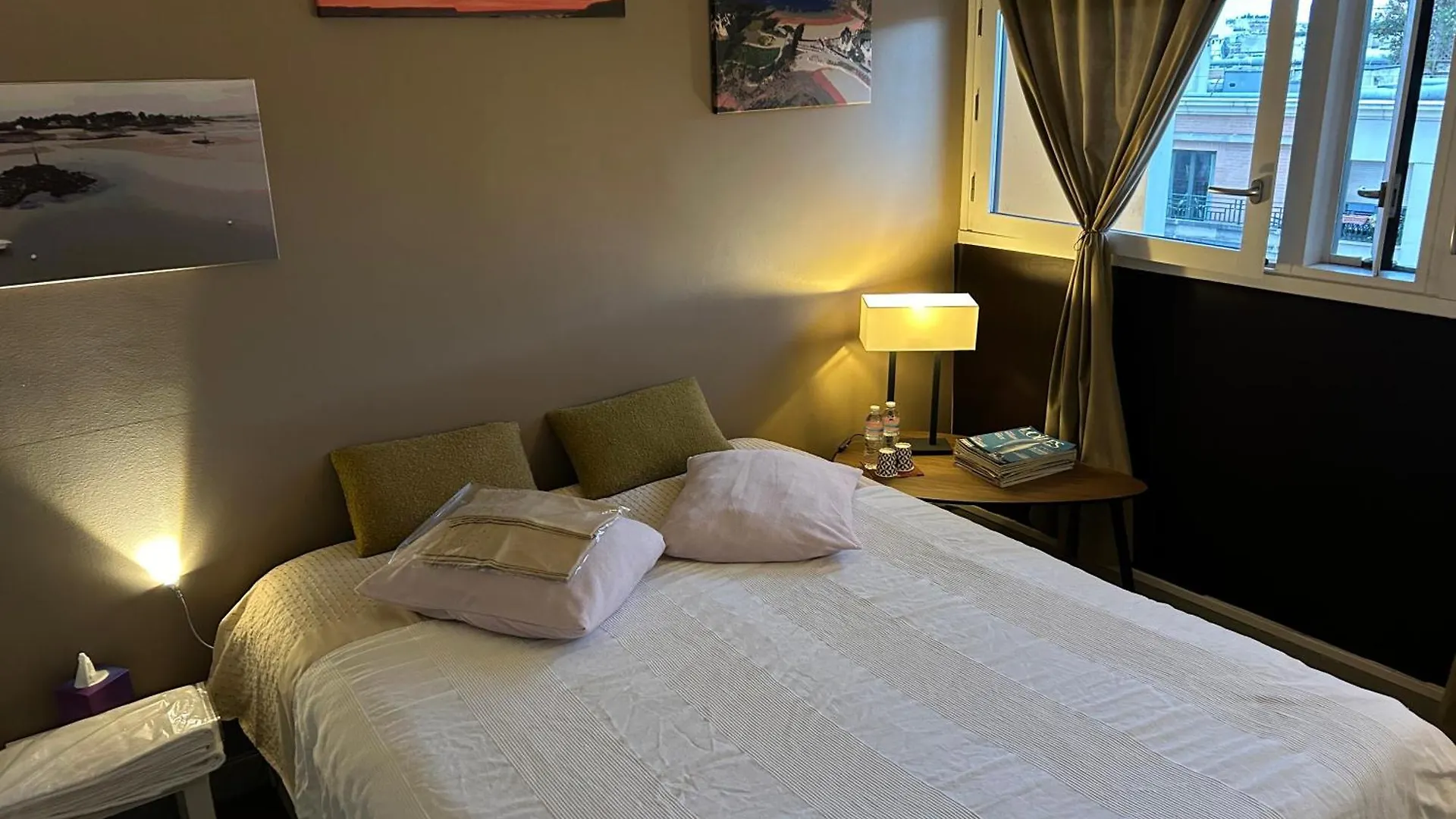 Apartamento A L'Ombre De La Tour Eiffel Au Bord De La Seine París 0*,  Francia